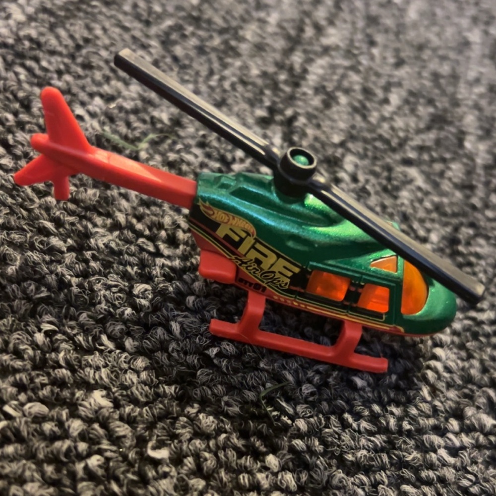 2014 Hot wheels Fire Air Ops Toy Helicopter